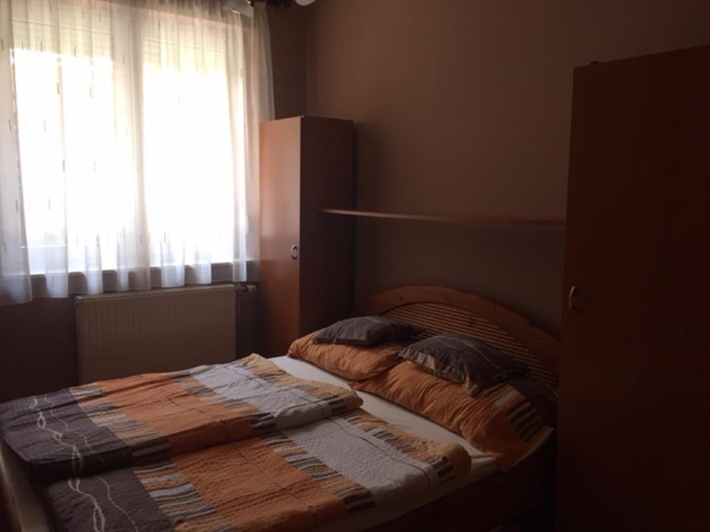 Imre Apartman Hajdúszoboszló Exterior foto